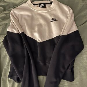 nike pull over